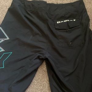 Men’s Oakley swim